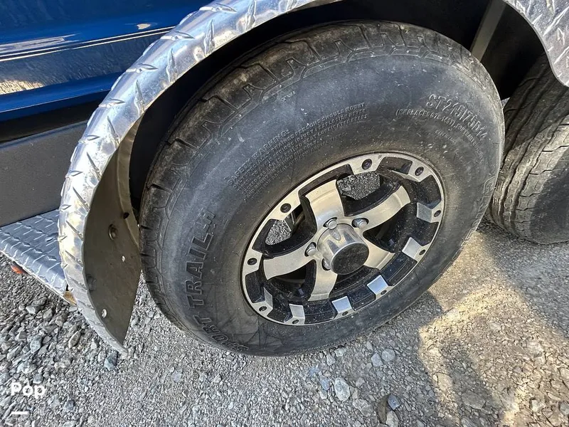 Slide: The Image of Yamaha 242X 2020 - 15236829