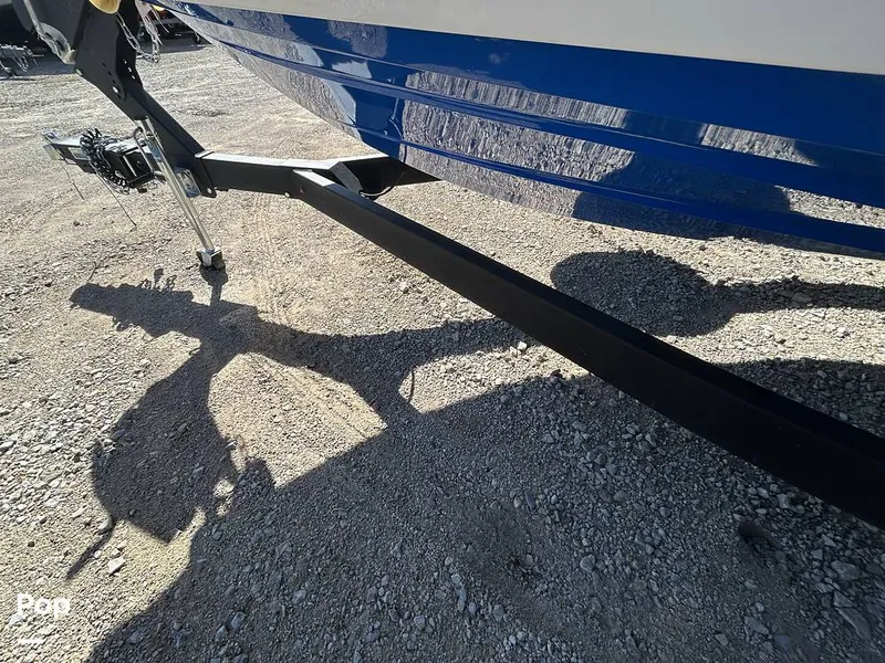 Slide: The Image of Yamaha 242X 2020 - 15236838