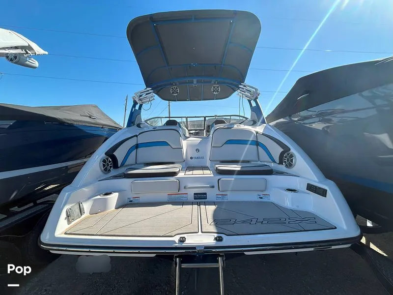 Slide: The Image of Yamaha 242X 2020 - 15236819