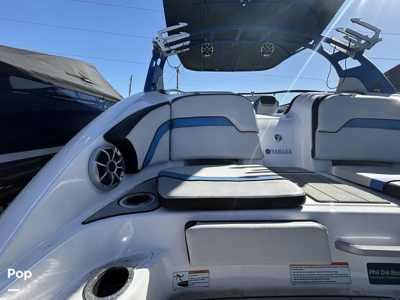 Slide: The Image of Yamaha 242X 2020 - 15236823