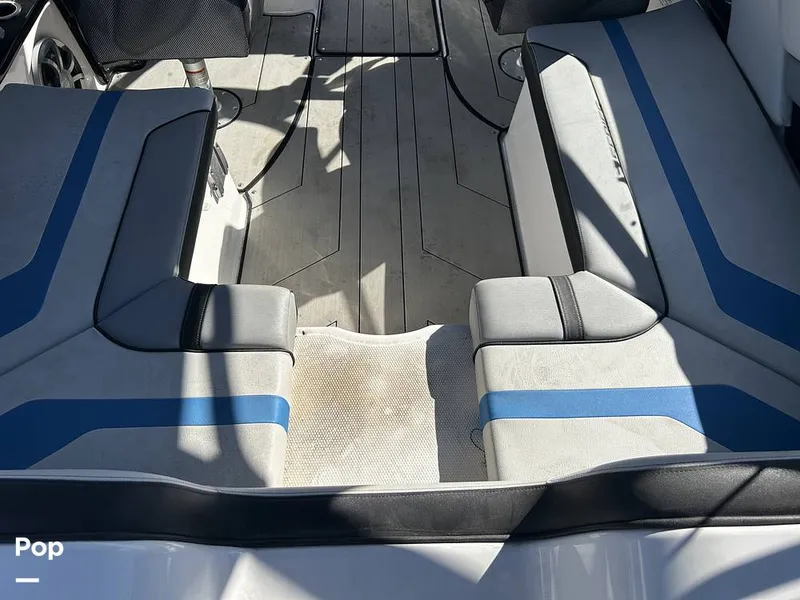 Slide: The Image of Yamaha 242X 2020 - 15237037