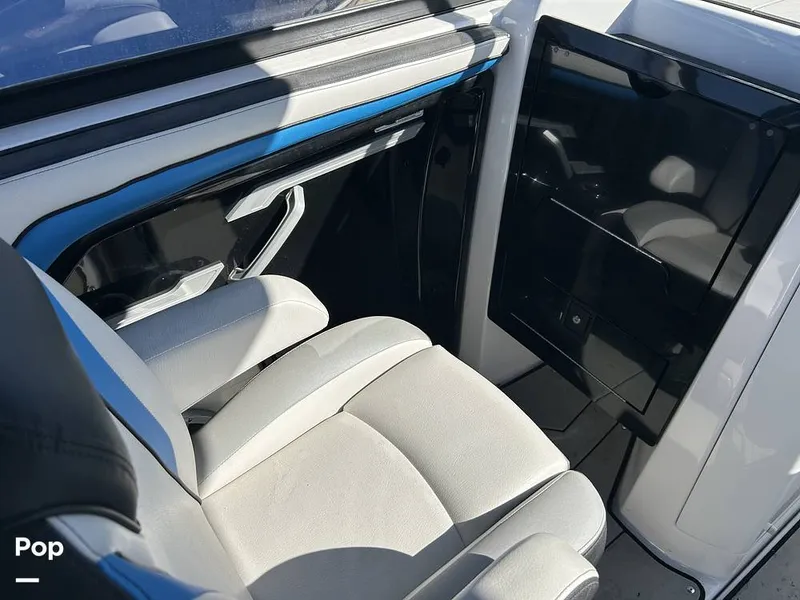 Slide: The Image of Yamaha 242X 2020 - 15237121