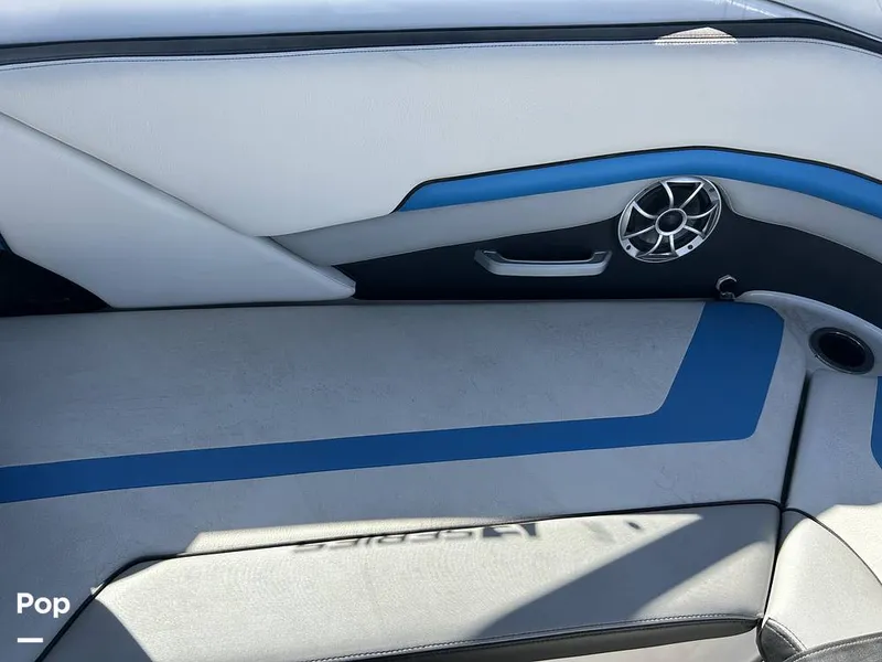 Slide: The Image of Yamaha 242X 2020 - 15237122