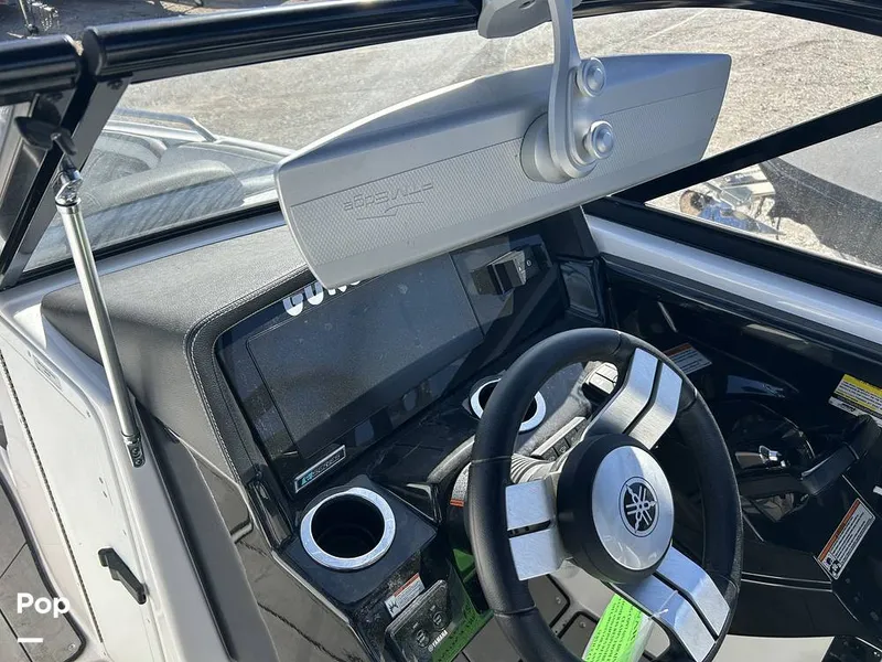 Slide: The Image of Yamaha 242X 2020 - 15237127