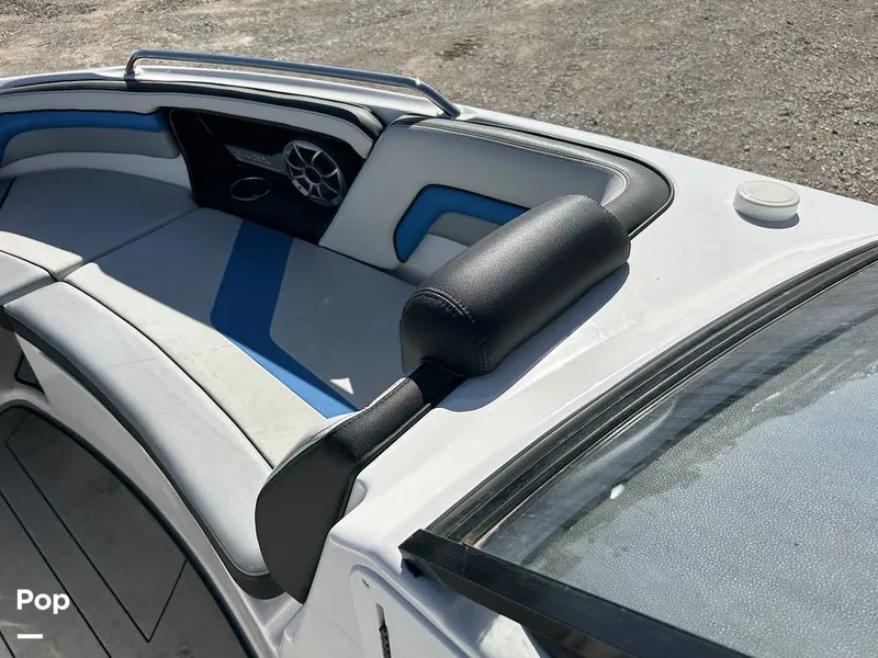 Slide: The Image of Yamaha 242X 2020 - 15237129