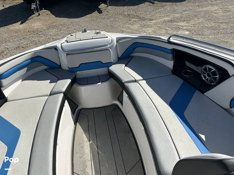 Slide: The Image of Yamaha 242X 2020 - 15237130