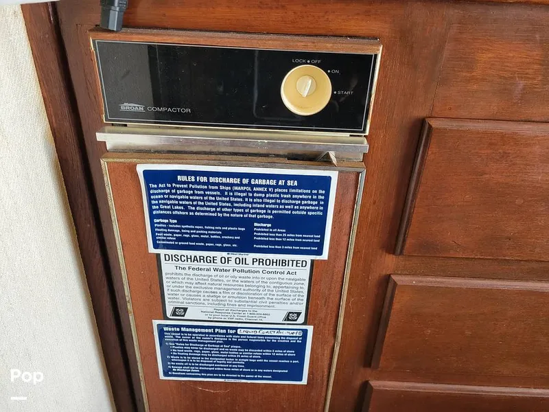 Slide: The Image of Elliot Aquilar Awg49 1983 - 15387878