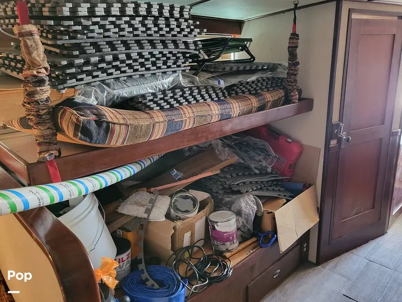 Slide: The Image of Elliot Aquilar Awg49 1983 - 15387880