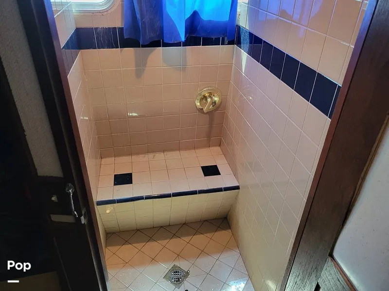 Slide: The Image of Elliot Aquilar Awg49 1983 - 15387885