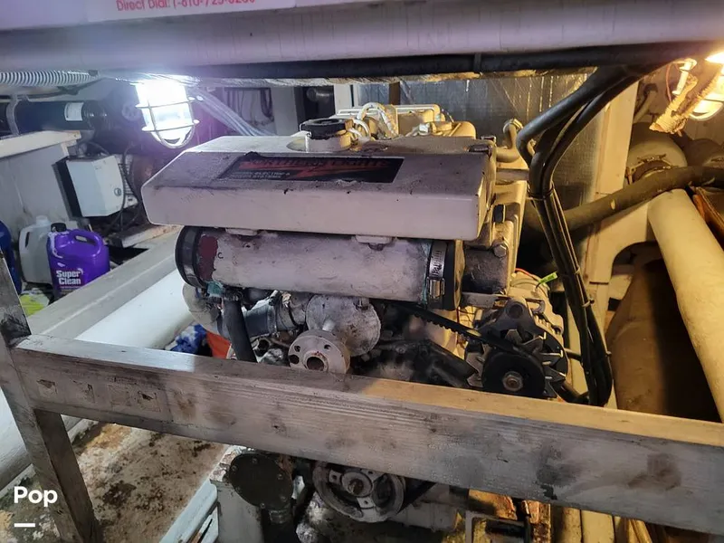 Slide: The Image of Elliot Aquilar Awg49 1983 - 15388043