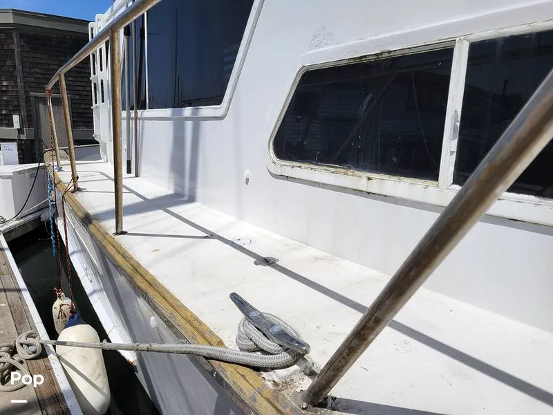 Slide: The Image of Elliot Aquilar Awg49 1983 - 15388060