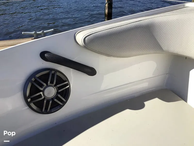 Slide: The Image of Sea Ray 210 SPX OB 2023 - 14830349