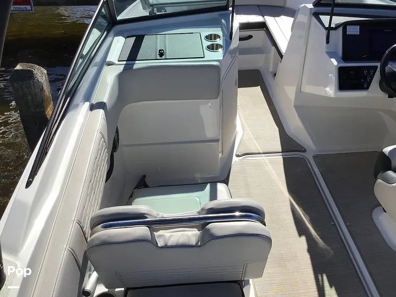 Slide: The Image of Sea Ray 210 SPX OB 2023 - 14830290