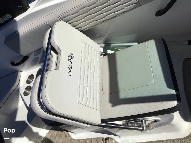 Slide: The Image of Sea Ray 210 SPX OB 2023 - 14830305