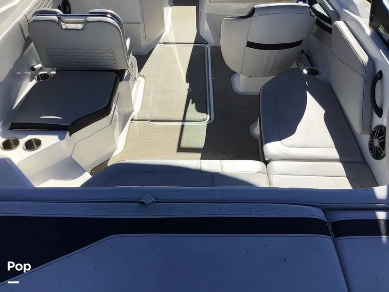 Slide: The Image of Sea Ray 210 SPX OB 2023 - 14830287