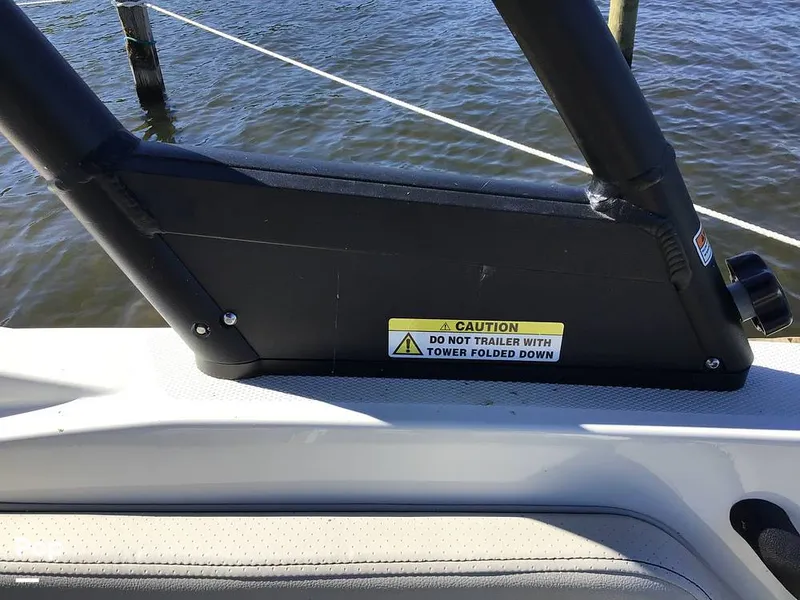 Slide: The Image of Sea Ray 210 SPX OB 2023 - 14830355