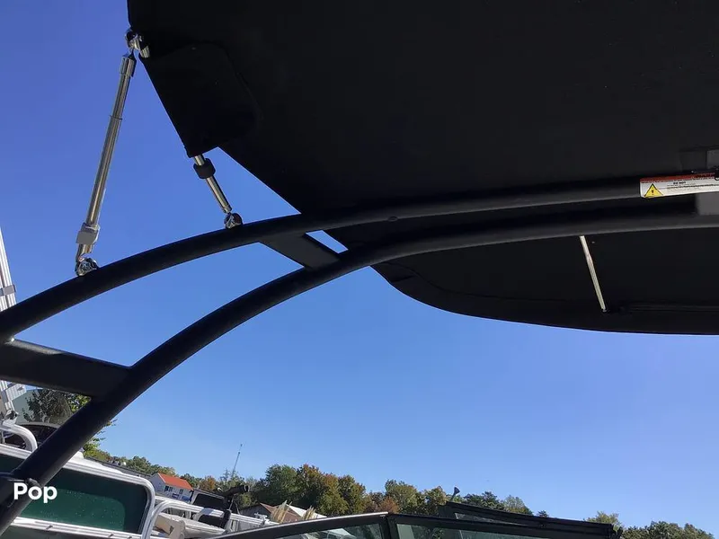 Slide: The Image of Sea Ray 210 SPX OB 2023 - 14830359