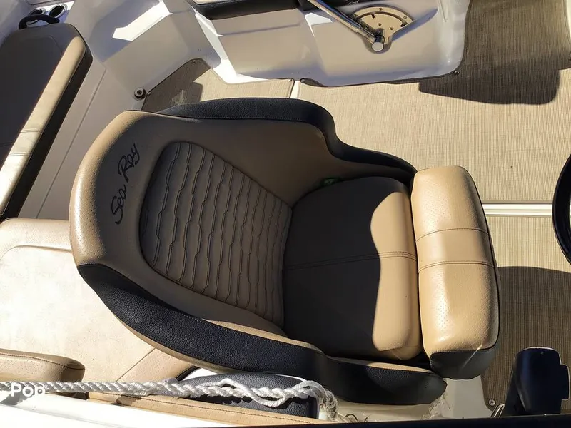 Slide: The Image of Sea Ray 210 SPX OB 2023 - 14830334
