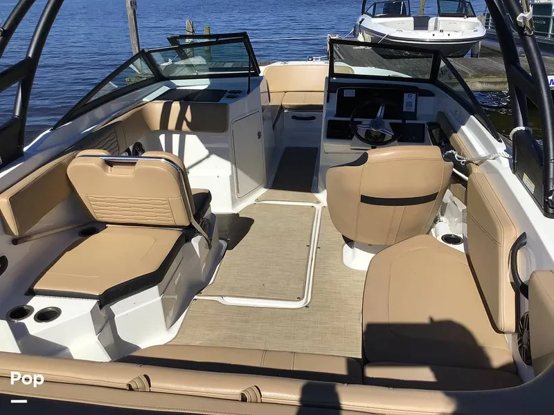 Slide: The Image of Sea Ray 210 SPX OB 2023 - 14830362