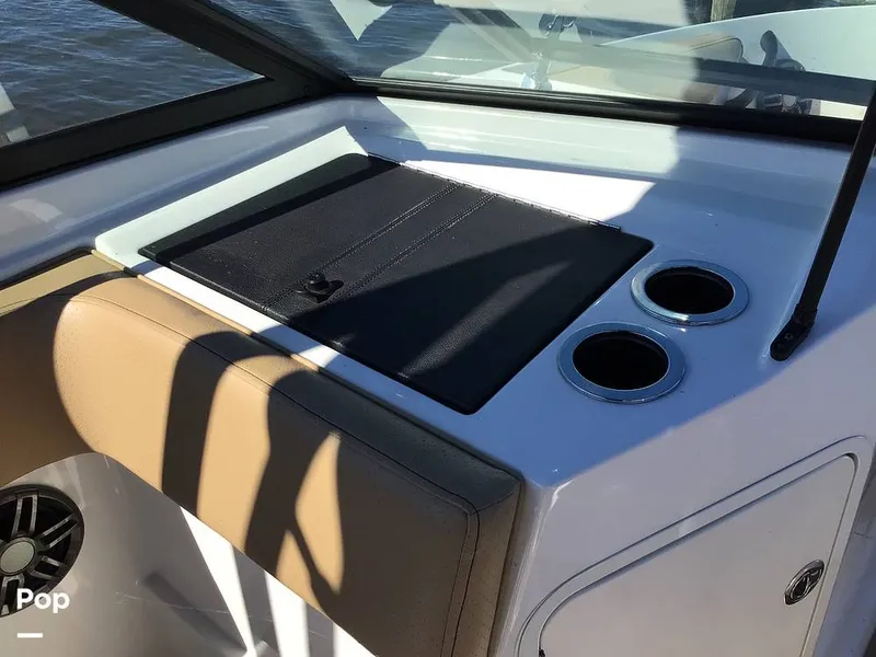 Slide: The Image of Sea Ray 210 SPX OB 2023 - 14830375