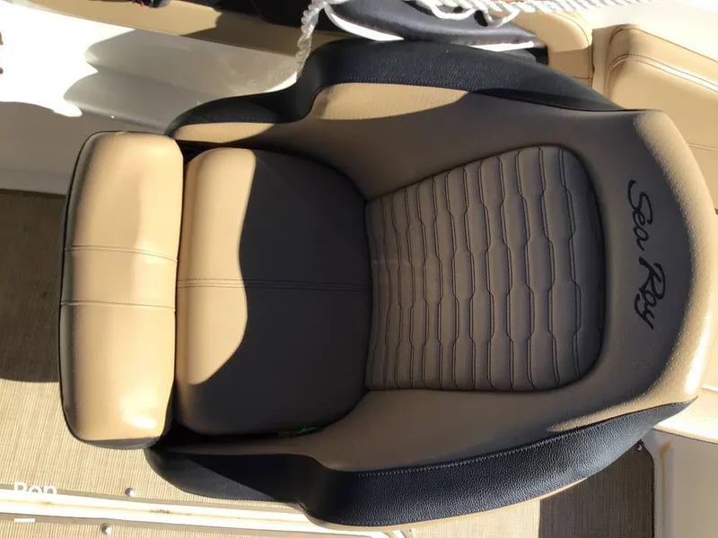 Slide: The Image of Sea Ray 210 SPX OB 2023 - 14830384