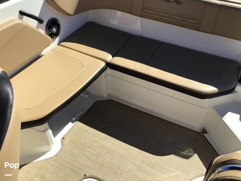 Slide: The Image of Sea Ray 210 SPX OB 2023 - 14830385