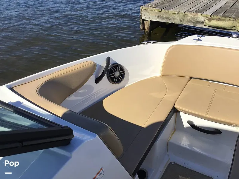 Slide: The Image of Sea Ray 210 SPX OB 2023 - 14830390