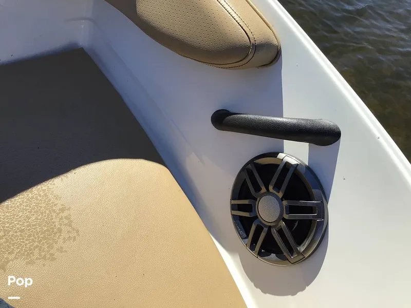 Slide: The Image of Sea Ray 210 SPX OB 2023 - 14830394