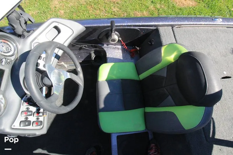 Slide: The Image of Captain's Chair - 14854004