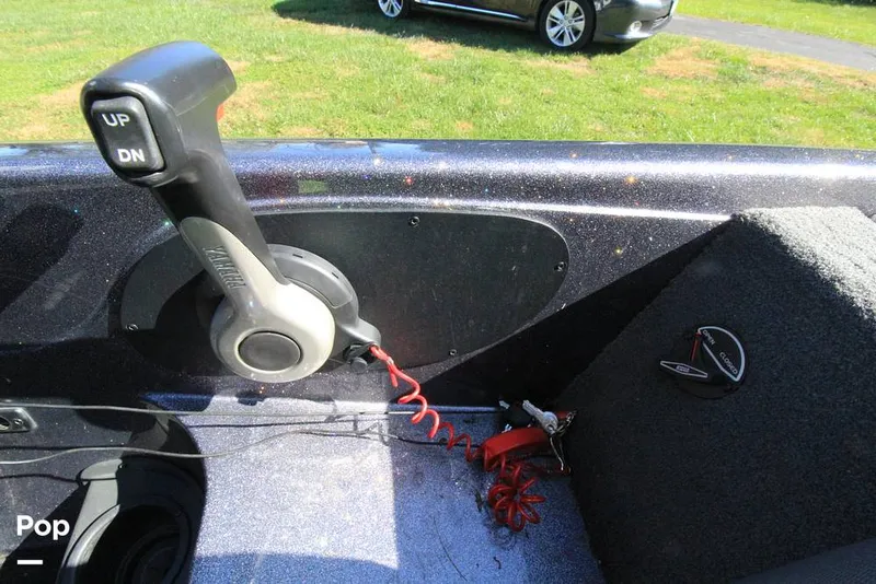 Slide: The Image of Throttle/shift: Mech - 14854005