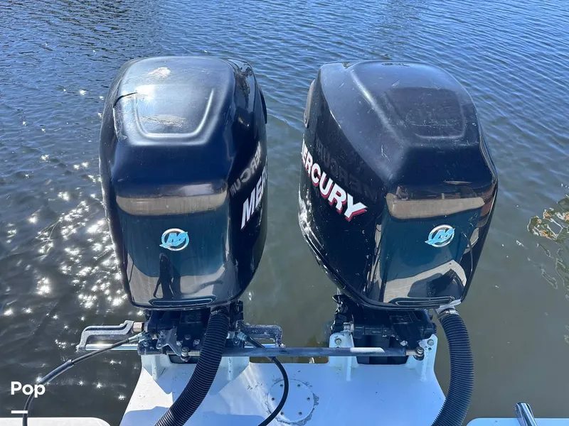 Slide: The Image of Grady-White 255 Sailfish 1993 - 14921628