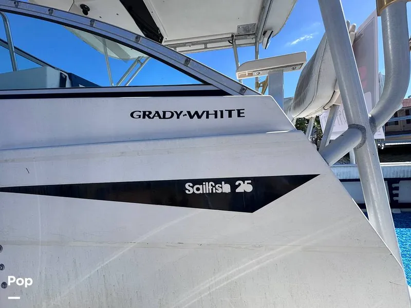 Slide: The Image of Grady-White 255 Sailfish 1993 - 14921621