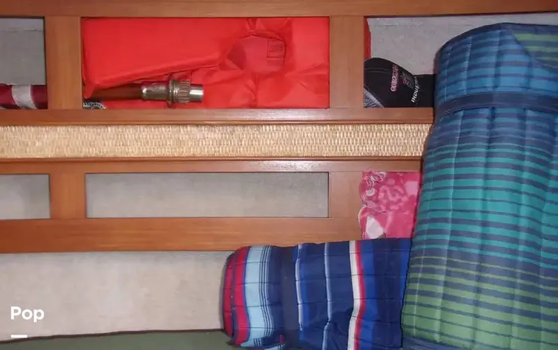 Slide: The Image of Pursuit Tiara 2500 1983 - 14921572