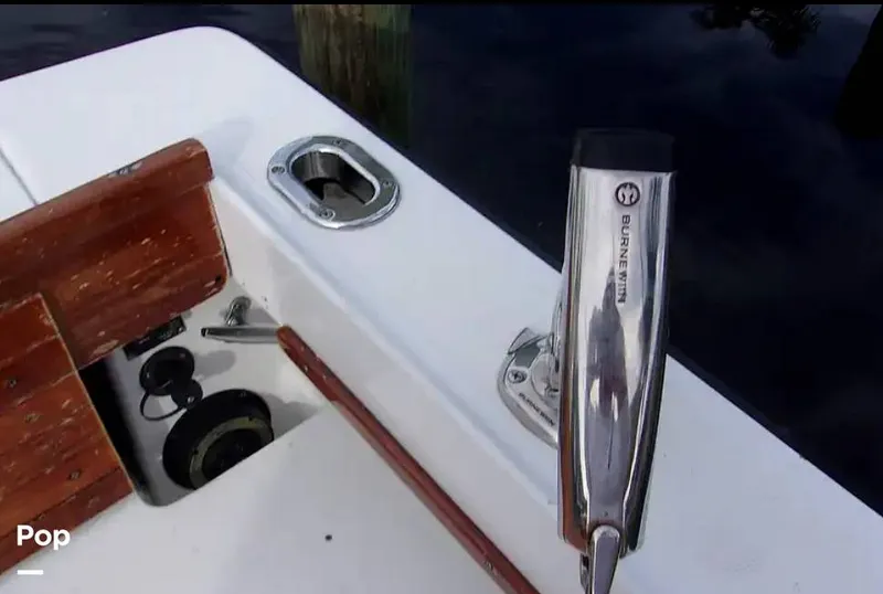 Slide: The Image of Pursuit Tiara 2500 1983 - 14921591