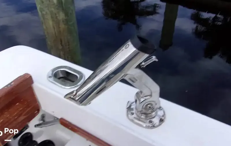 Slide: The Image of Pursuit Tiara 2500 1983 - 14921607