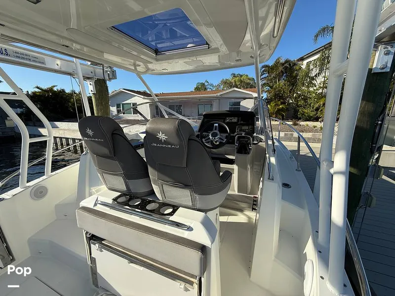 Slide: The Image of Helm Station - 15215339