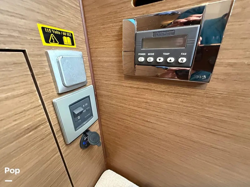 Slide: The Image of Jeanneau Leader 9.0 WA 2020 - 15215498