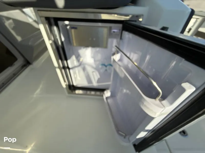 Slide: The Image of Jeanneau Leader 9.0 WA 2020 - 15215448