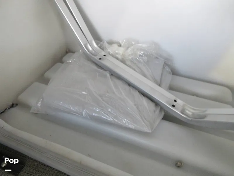 Slide: The Image of Regency 250 LE3 2023 - 15015808