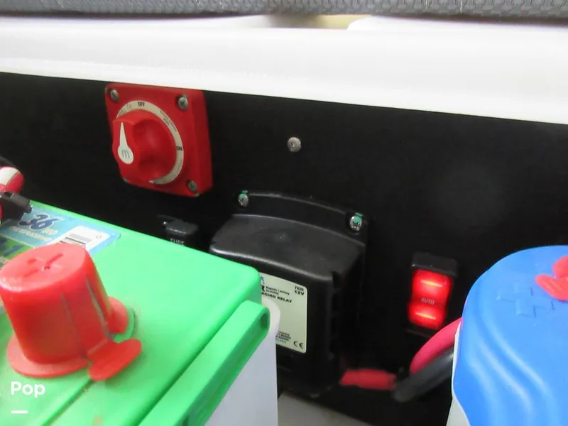 Slide: The Image of Regency 250 LE3 2023 - 15015812