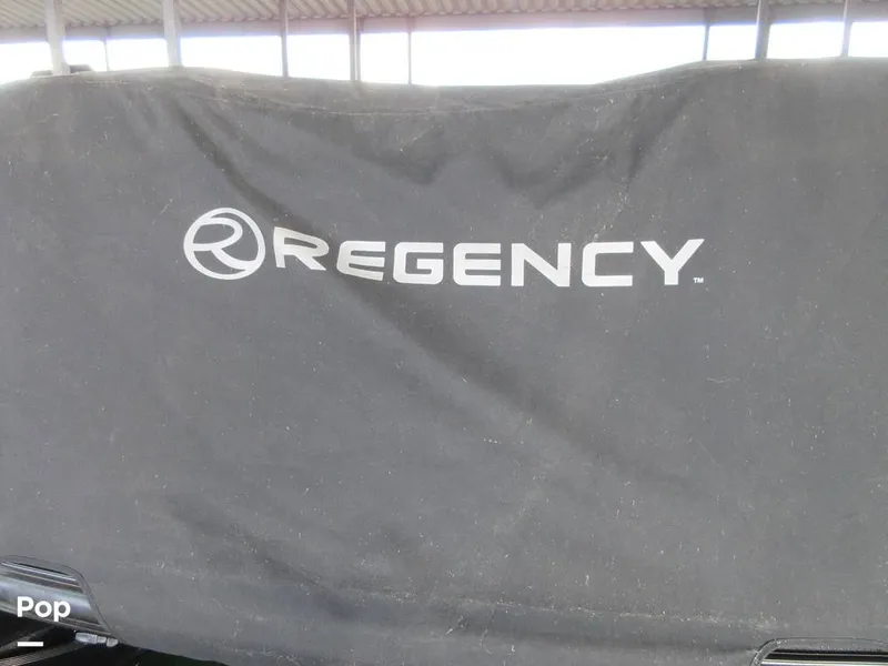 Slide: The Image of Regency 250 LE3 2023 - 15015827