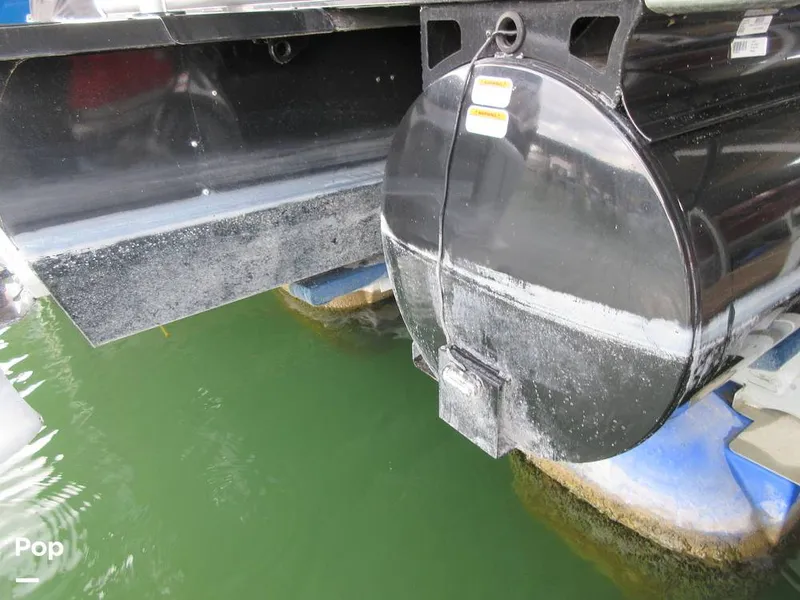 Slide: The Image of Regency 250 LE3 2023 - 15015726