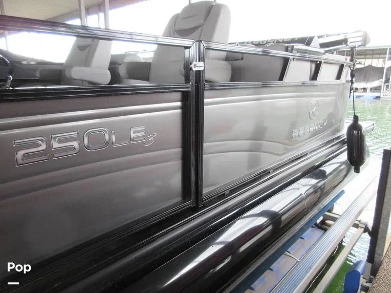 Slide: The Image of Regency 250 LE3 2023 - 15015731