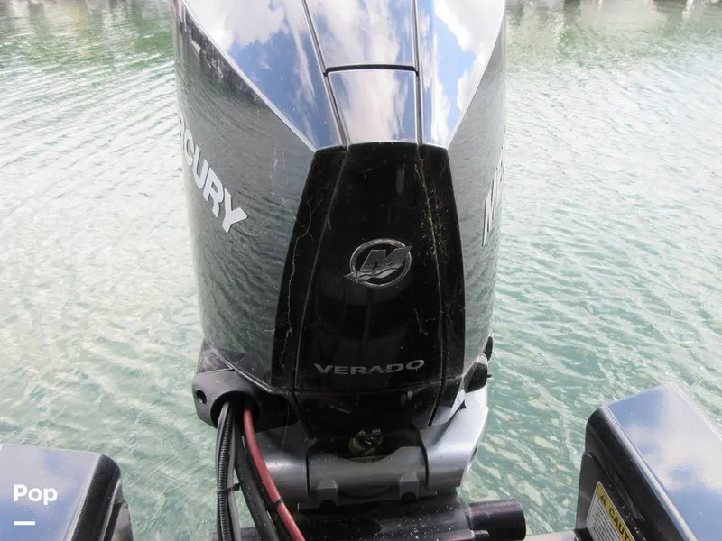 Slide: The Image of Regency 250 LE3 2023 - 15015744