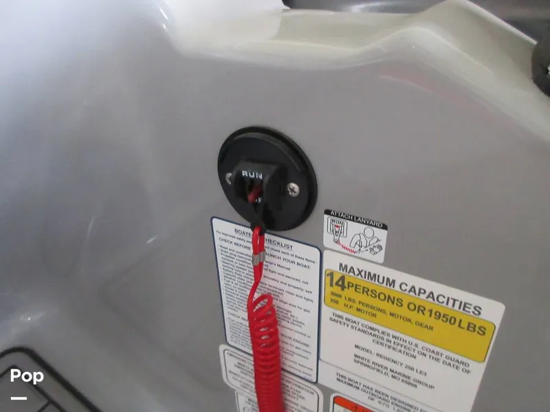 Slide: The Image of Regency 250 LE3 2023 - 15015750