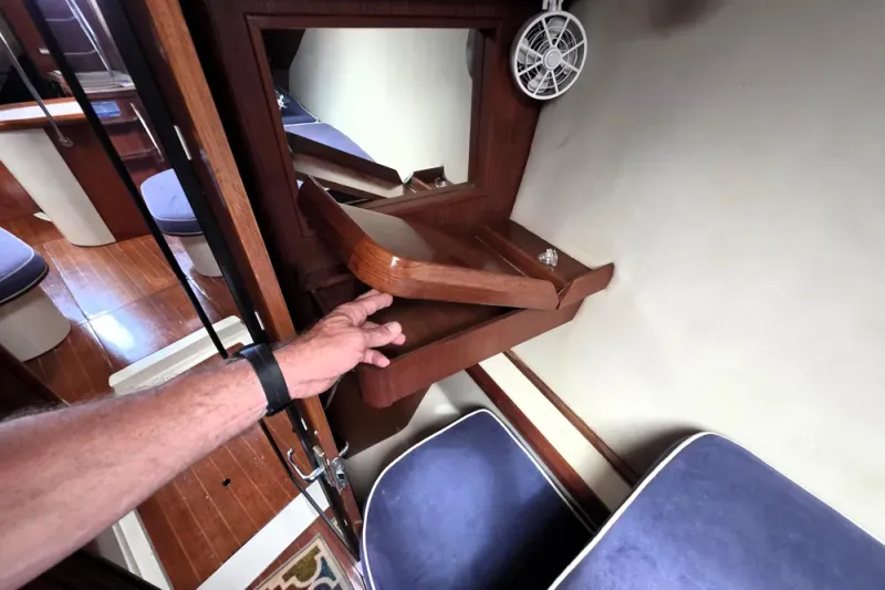 Slide: The Image of Hunter Legend 43 1992 - 16