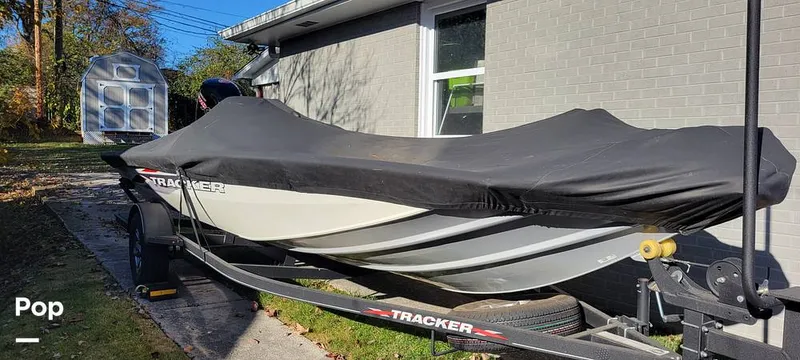 Slide: The Image of Bass Tracker 195 Tournament Edition 2022 - 14887444