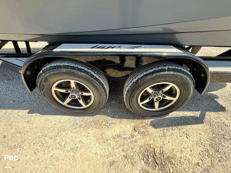 Slide: The Image of Tige R21 2018 - 16307461