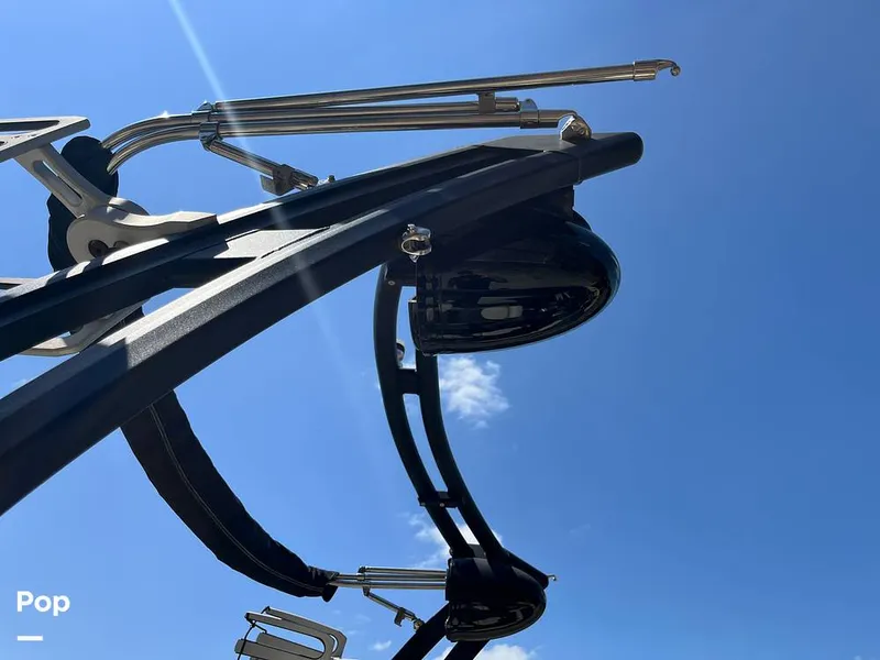 Slide: The Image of Tige R21 2018 - 16312644