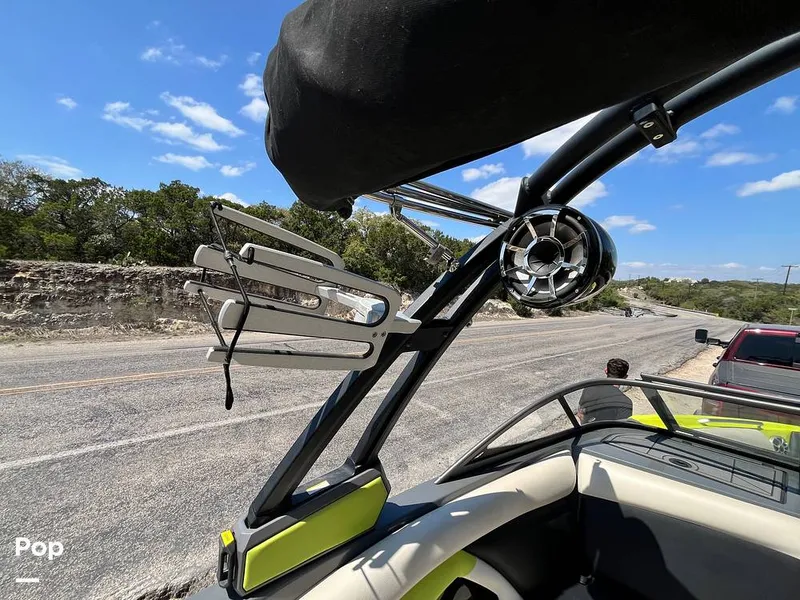 Slide: The Image of Tige R21 2018 - 16312667